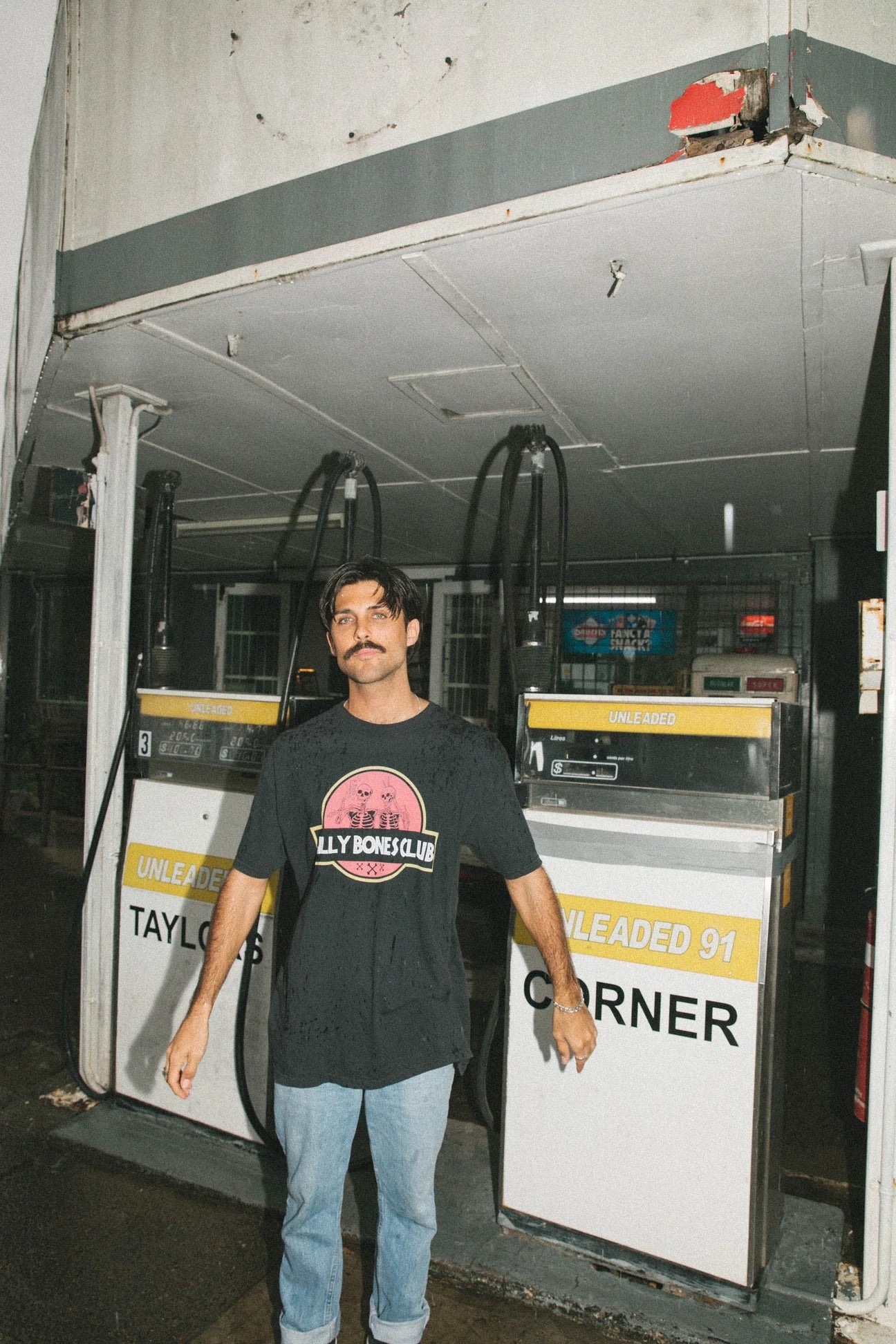 Old Mate Tee - Vintage Black