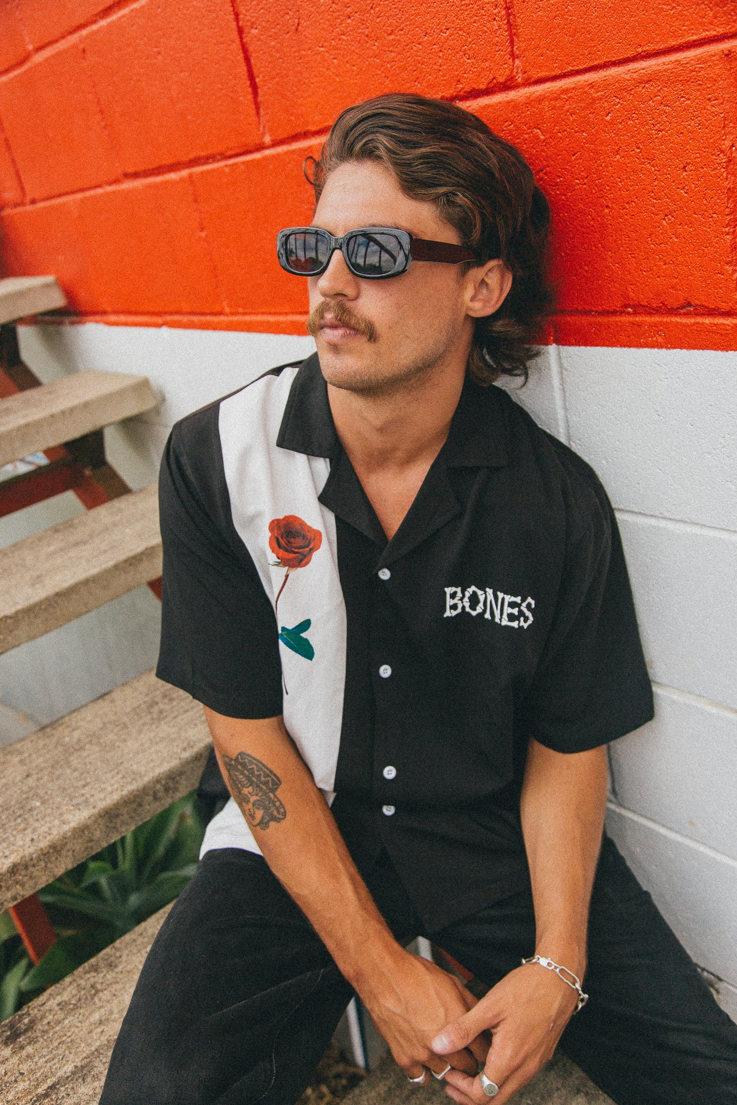 Romance Bowlo Shirt - Black