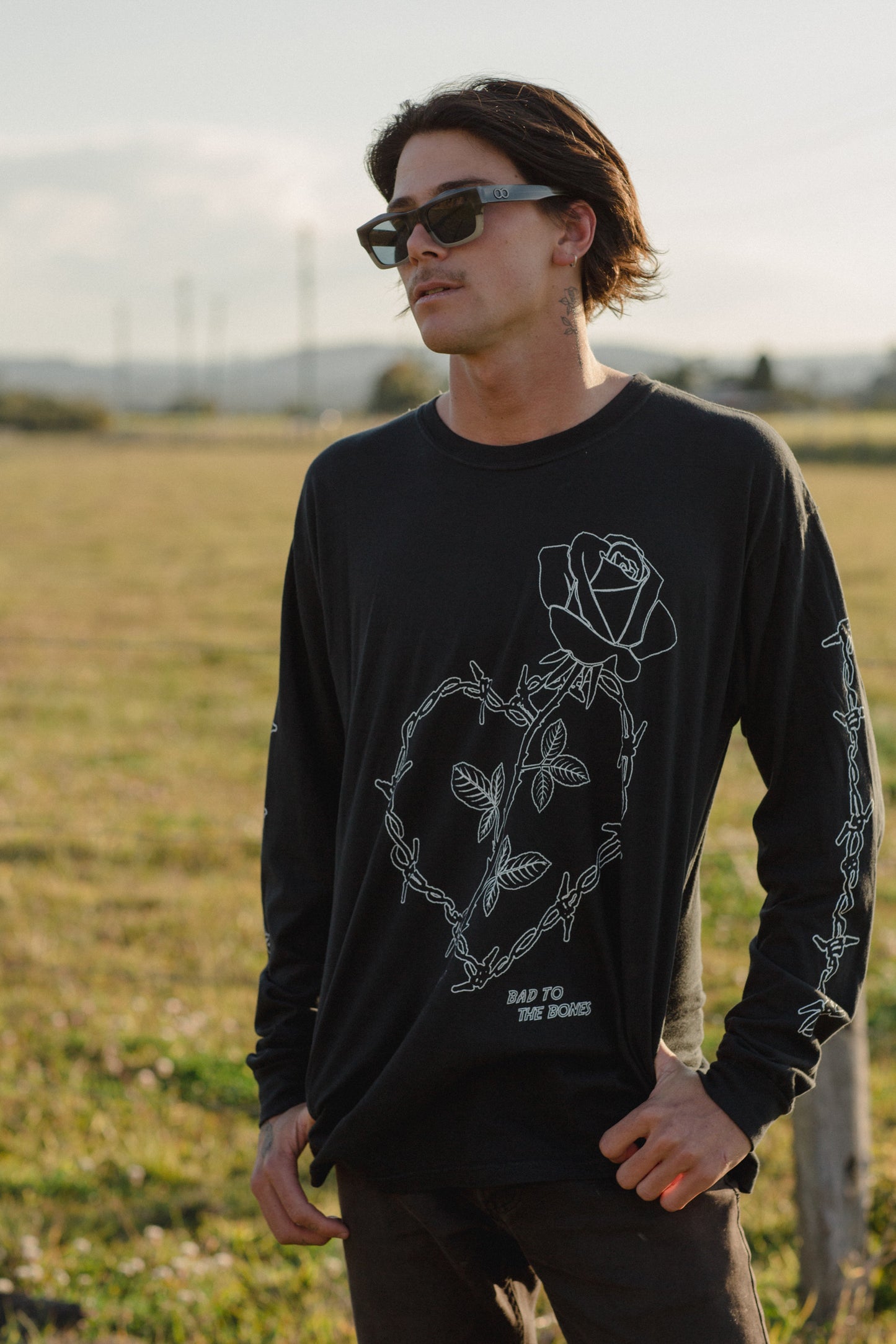 Wire Heart LS TEE - Black