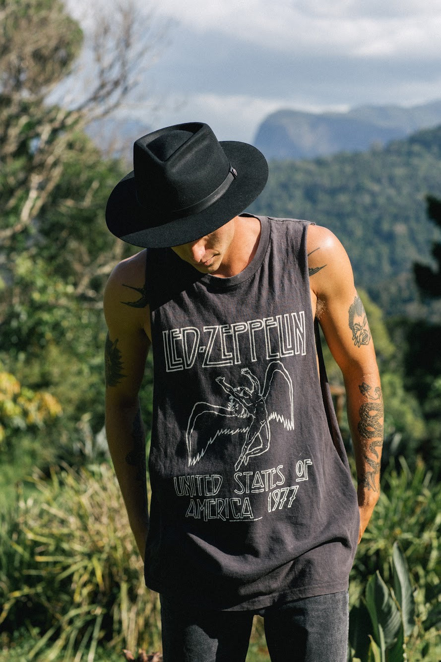 Black Wolf - Wide Brim Fedora