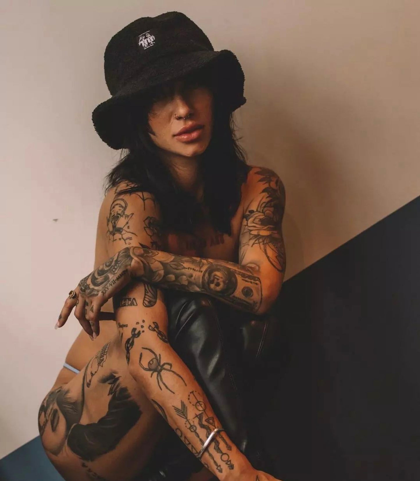 Gremlin Bucket - Black Wool