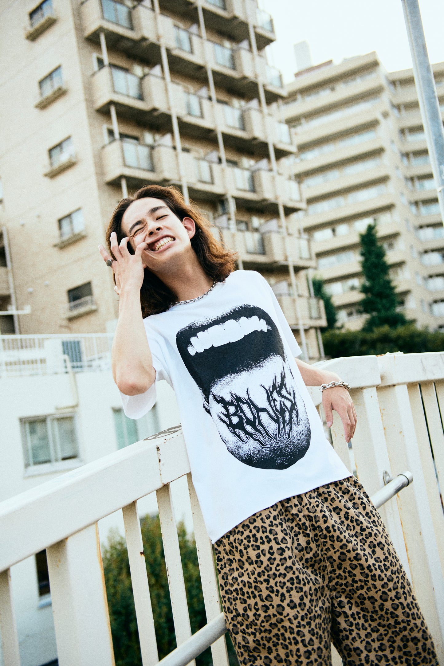 Mad Mouth Chopped Tee Vintage White
