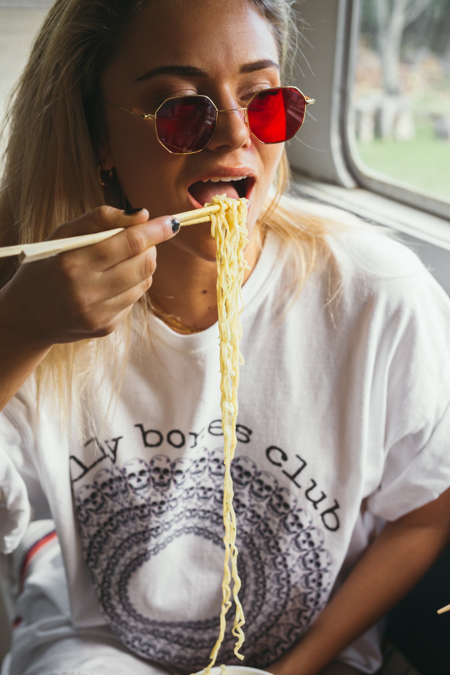 Trippin Tee -Vintage White