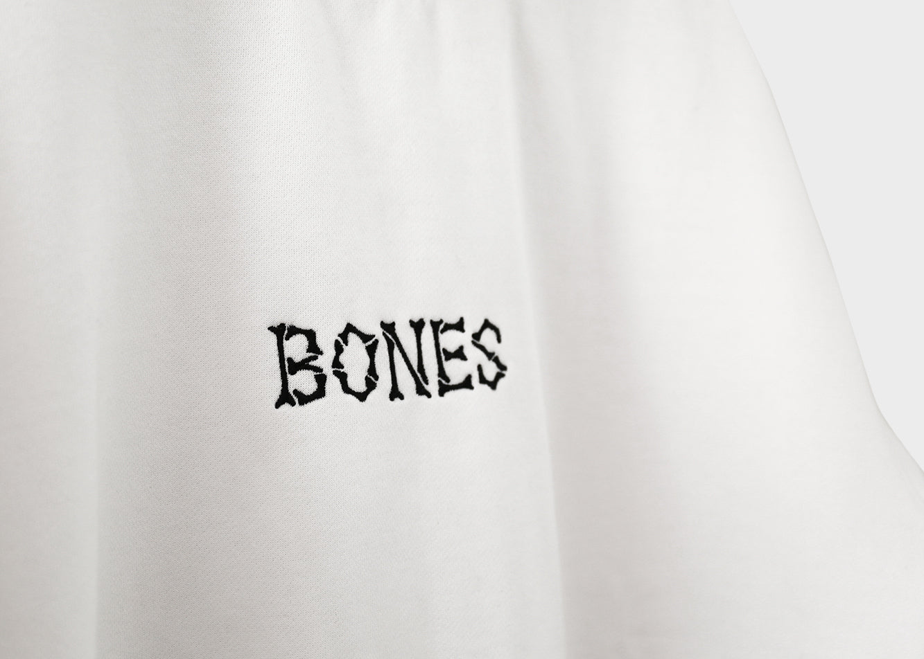 Bones Club Crew Sweater - White