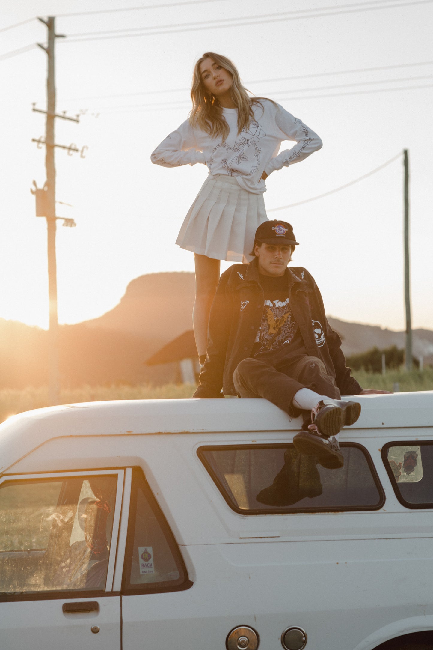 Wire Heart LS TEE -  White