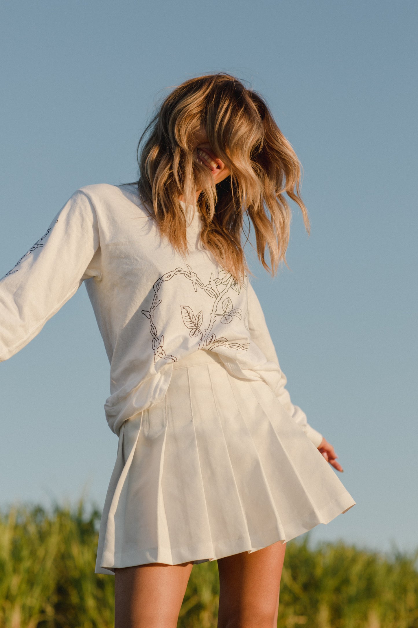 Wire Heart LS TEE -  White